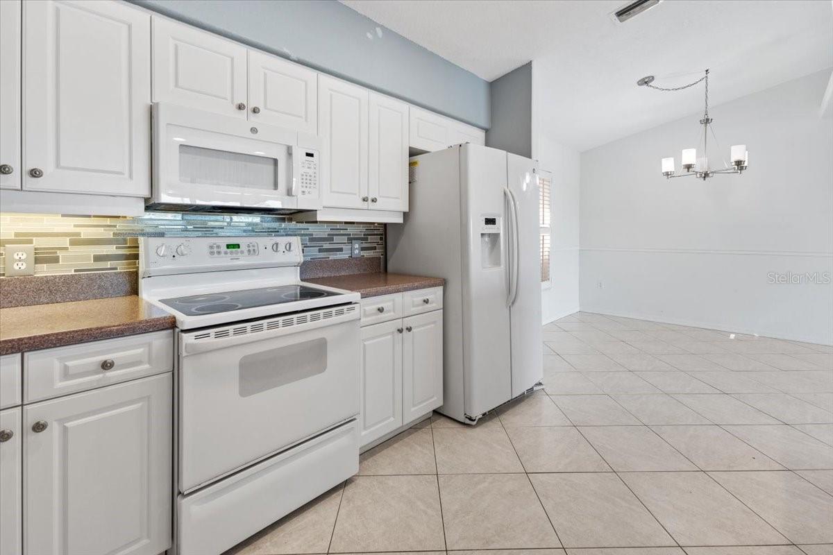 8596 LAKESIDE DR, ENGLEWOOD, FL, 34224