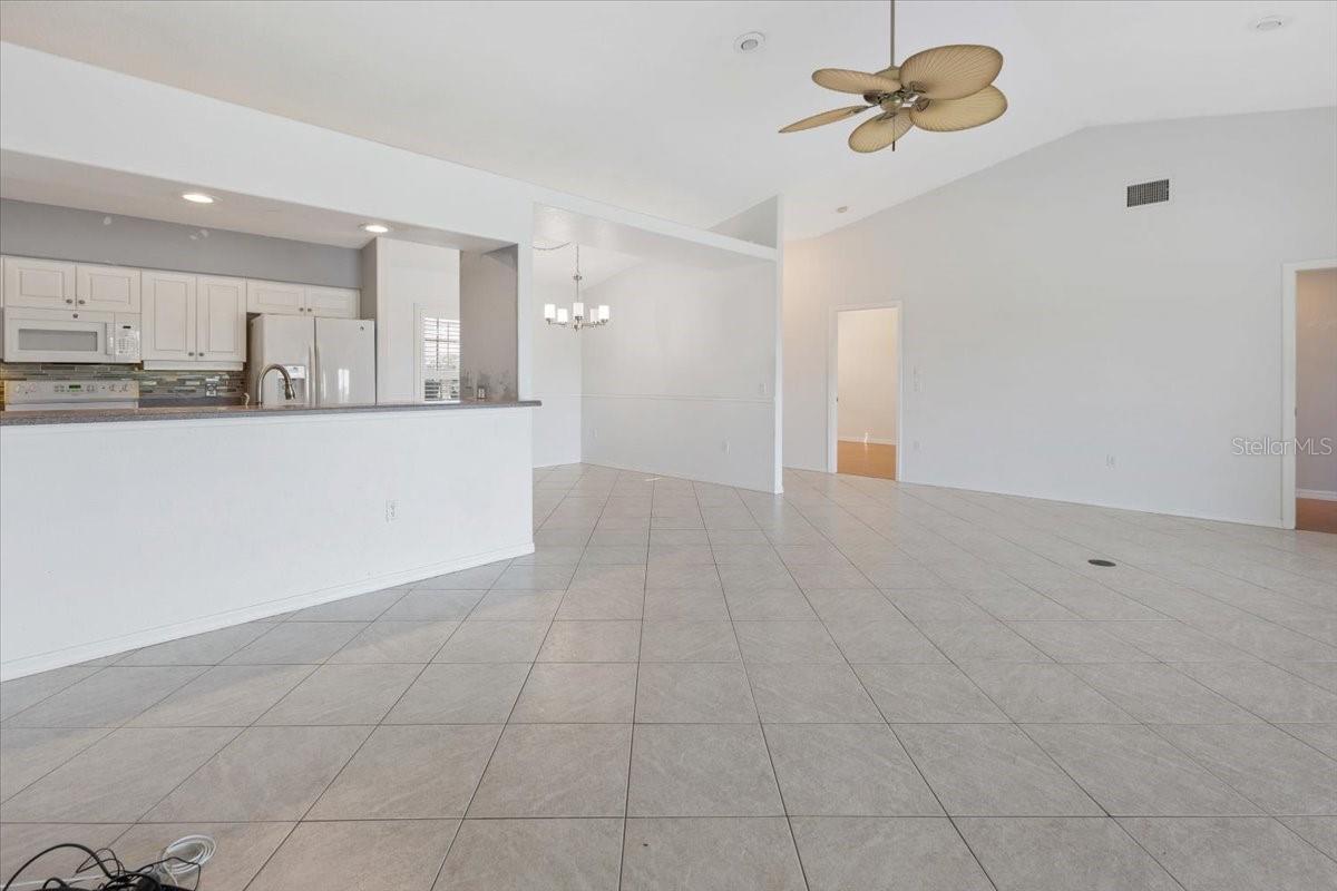8596 LAKESIDE DR, ENGLEWOOD, FL, 34224