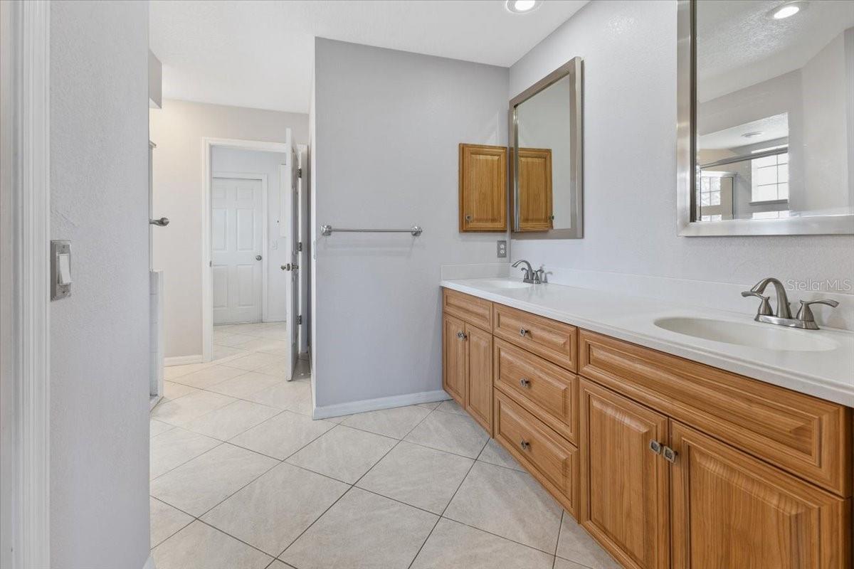 8596 LAKESIDE DR, ENGLEWOOD, FL, 34224