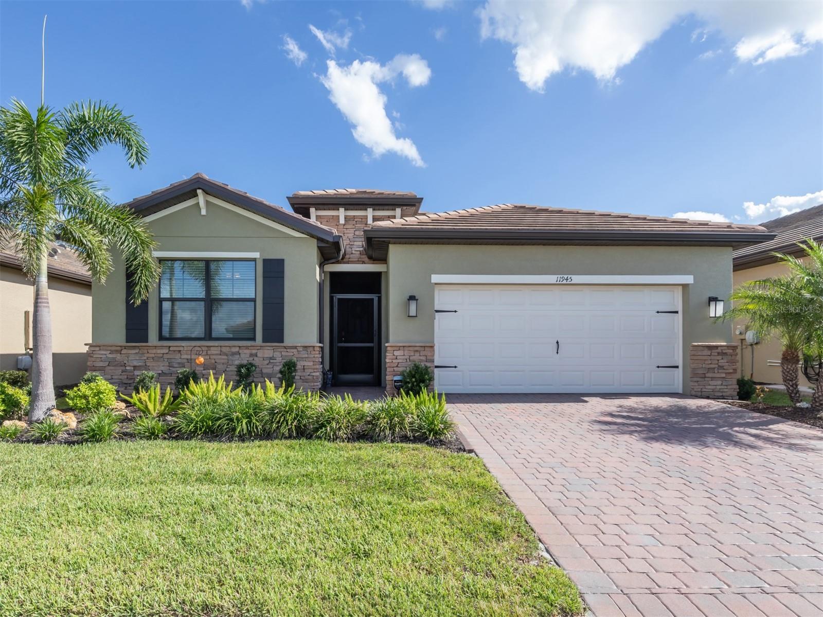 11945 LOVEGRASS ST, VENICE, FL, 34293