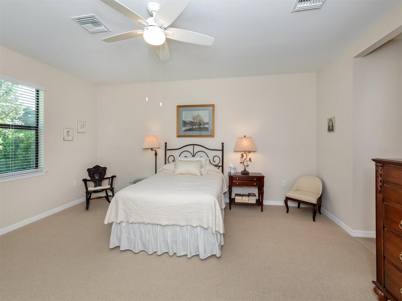 11945 LOVEGRASS ST, VENICE, FL, 34293