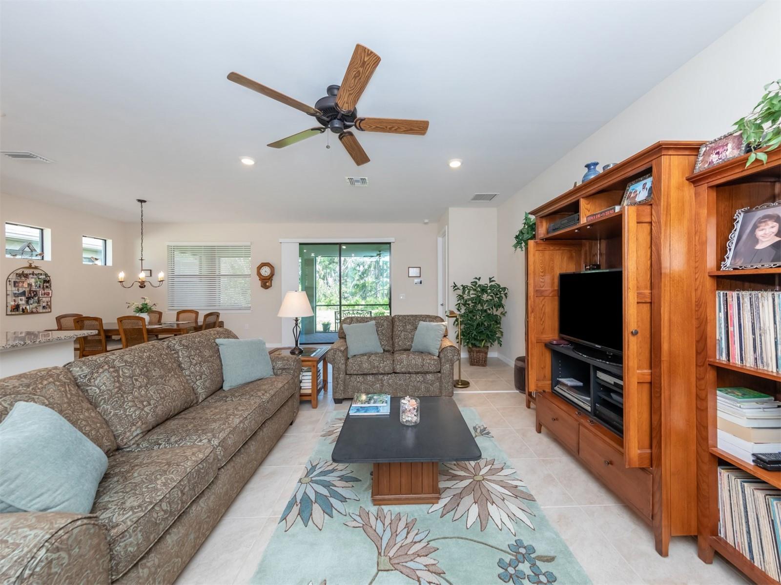 11945 LOVEGRASS ST, VENICE, FL, 34293