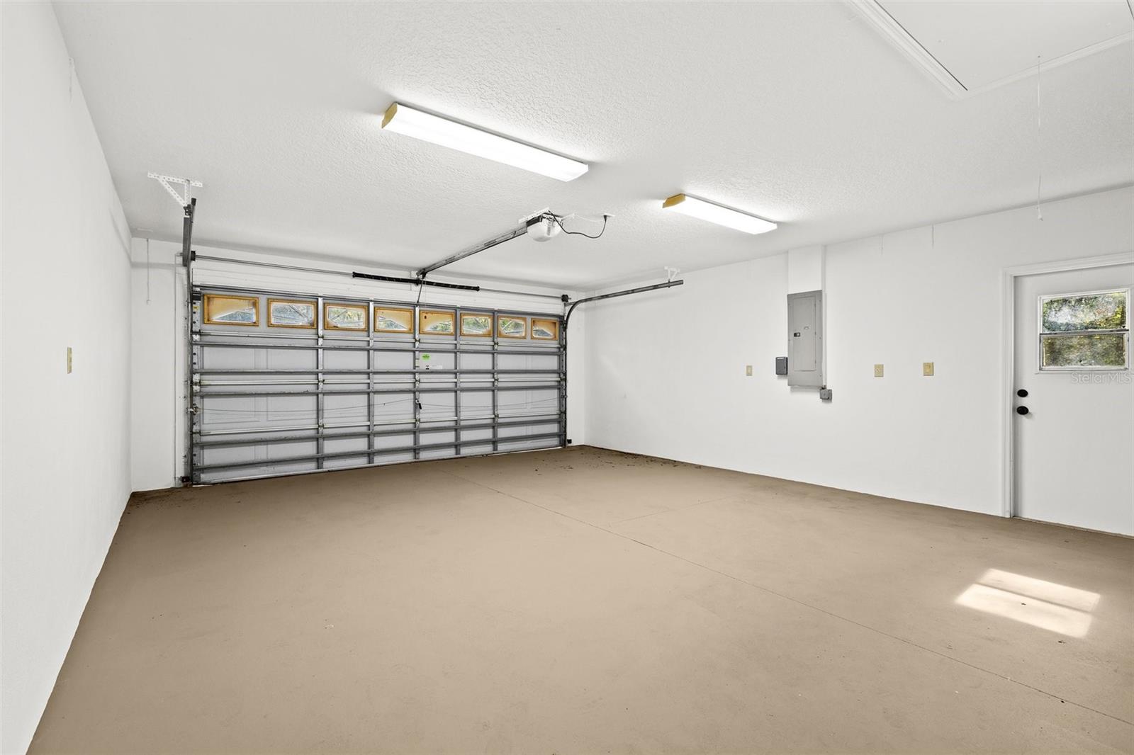 4540 OAKFIELD CIR, DADE CITY, FL, 33523