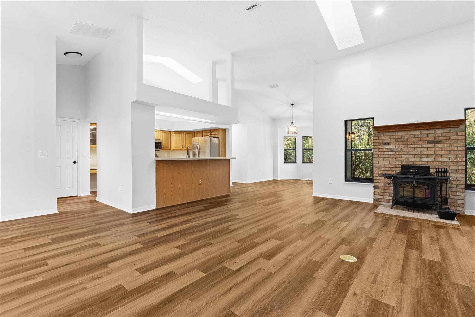 4540 OAKFIELD CIR, DADE CITY, FL, 33523