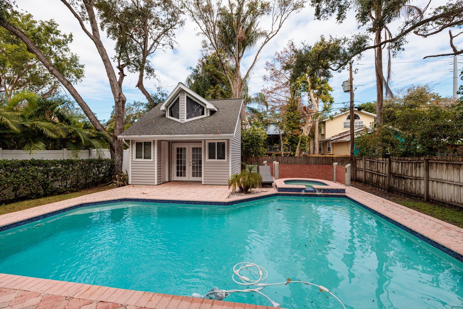 407 BAY VIEW ST, SAFETY HARBOR, FL, 34695