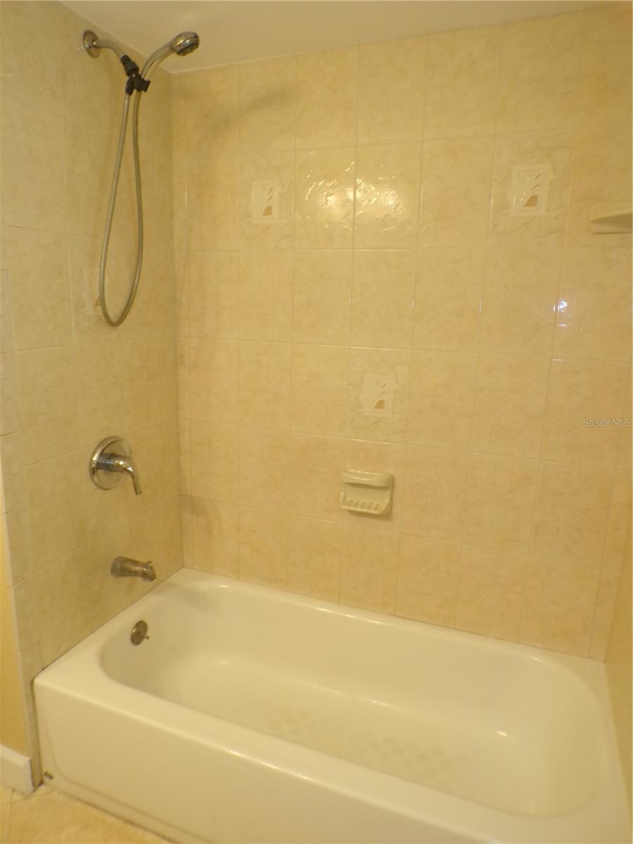 4131 YORKETOWNE RD, ORLANDO, FL, 32812