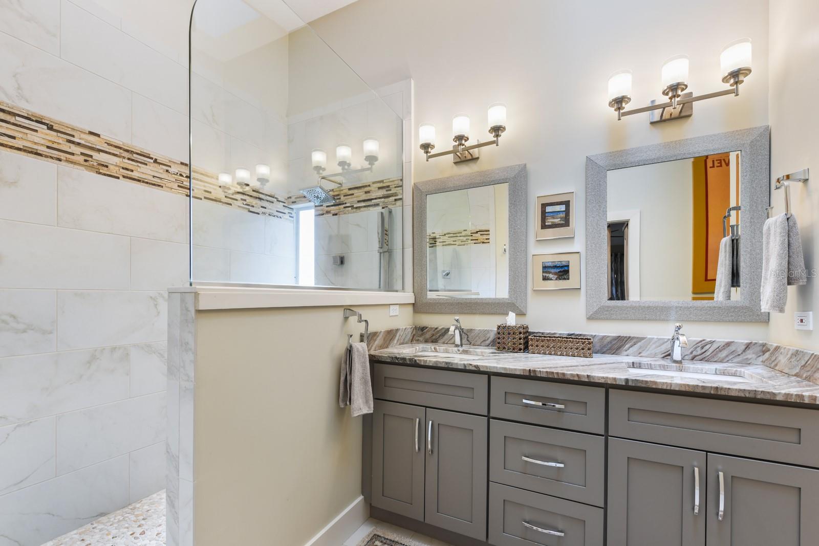 2040 MATECUMBE KEY RD, PUNTA GORDA, FL, 33955
