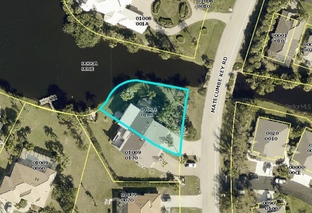 2040 MATECUMBE KEY RD, PUNTA GORDA, FL, 33955
