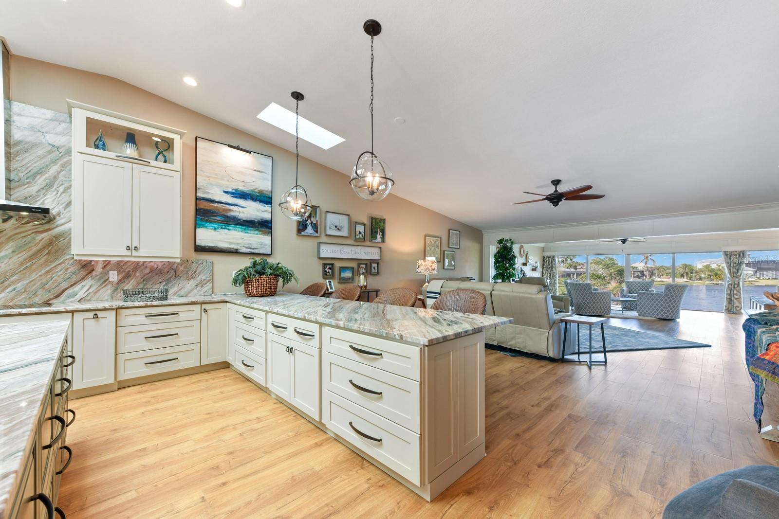 2040 MATECUMBE KEY RD, PUNTA GORDA, FL, 33955