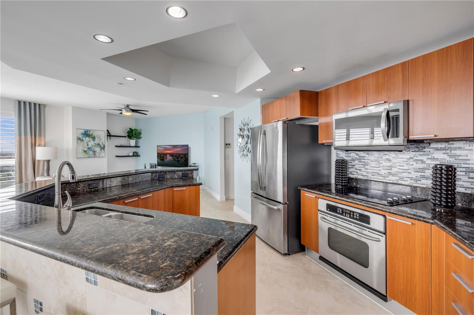231 RIVERSIDE DR #1001, HOLLY HILL, FL, 32117