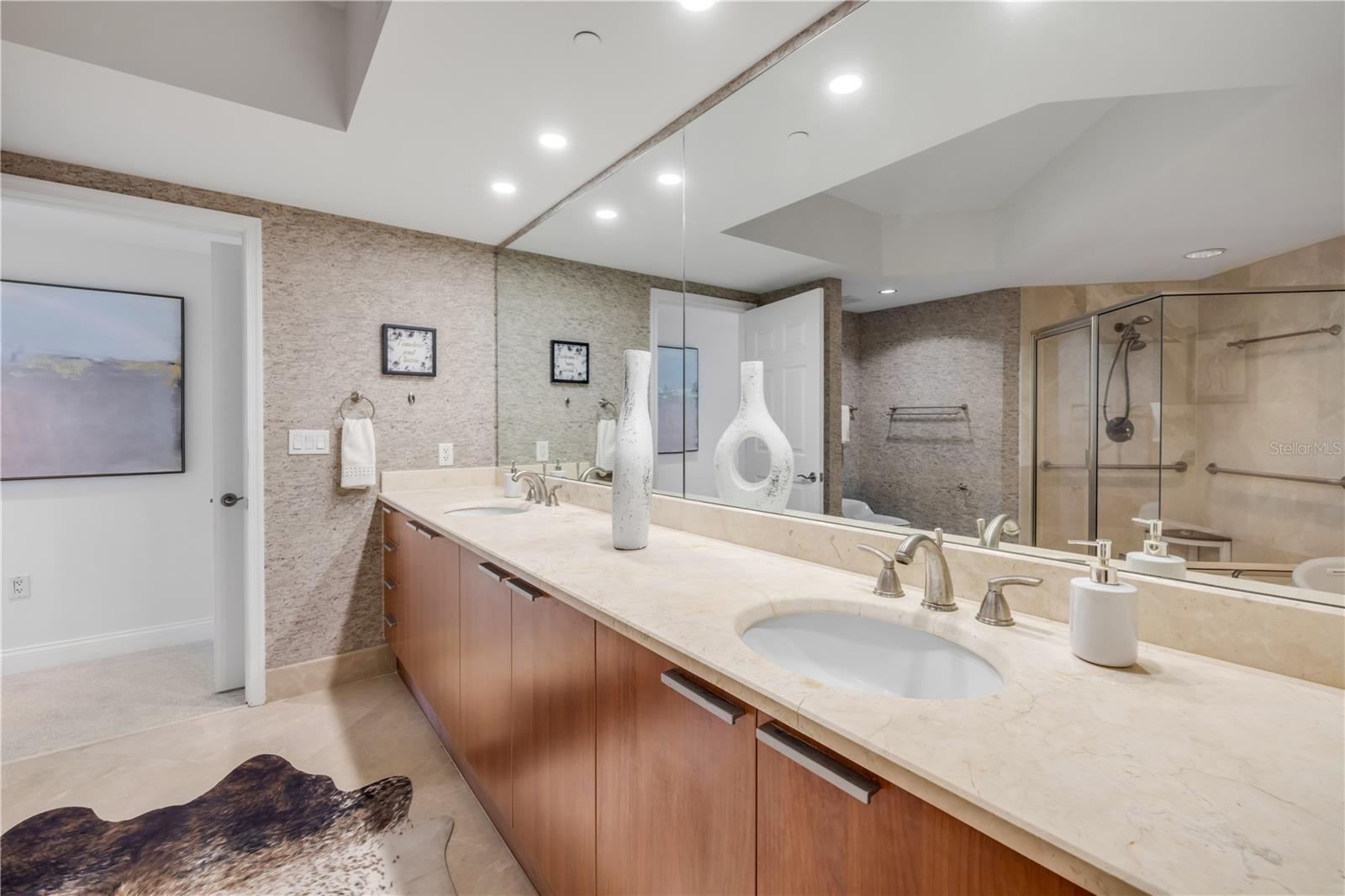 231 RIVERSIDE DR #1001, HOLLY HILL, FL, 32117
