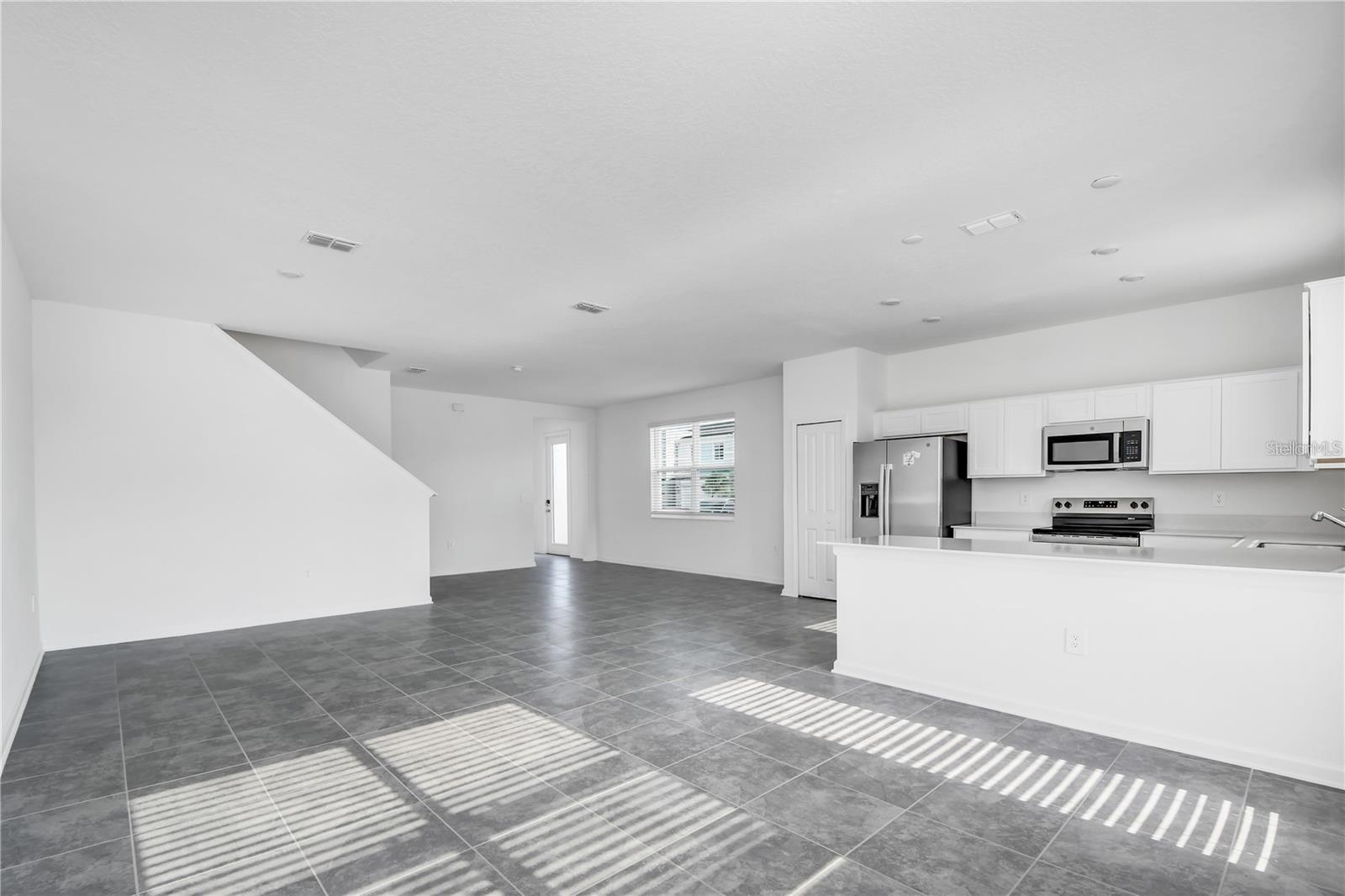 105 BOGEY DR, DAVENPORT, FL, 33896