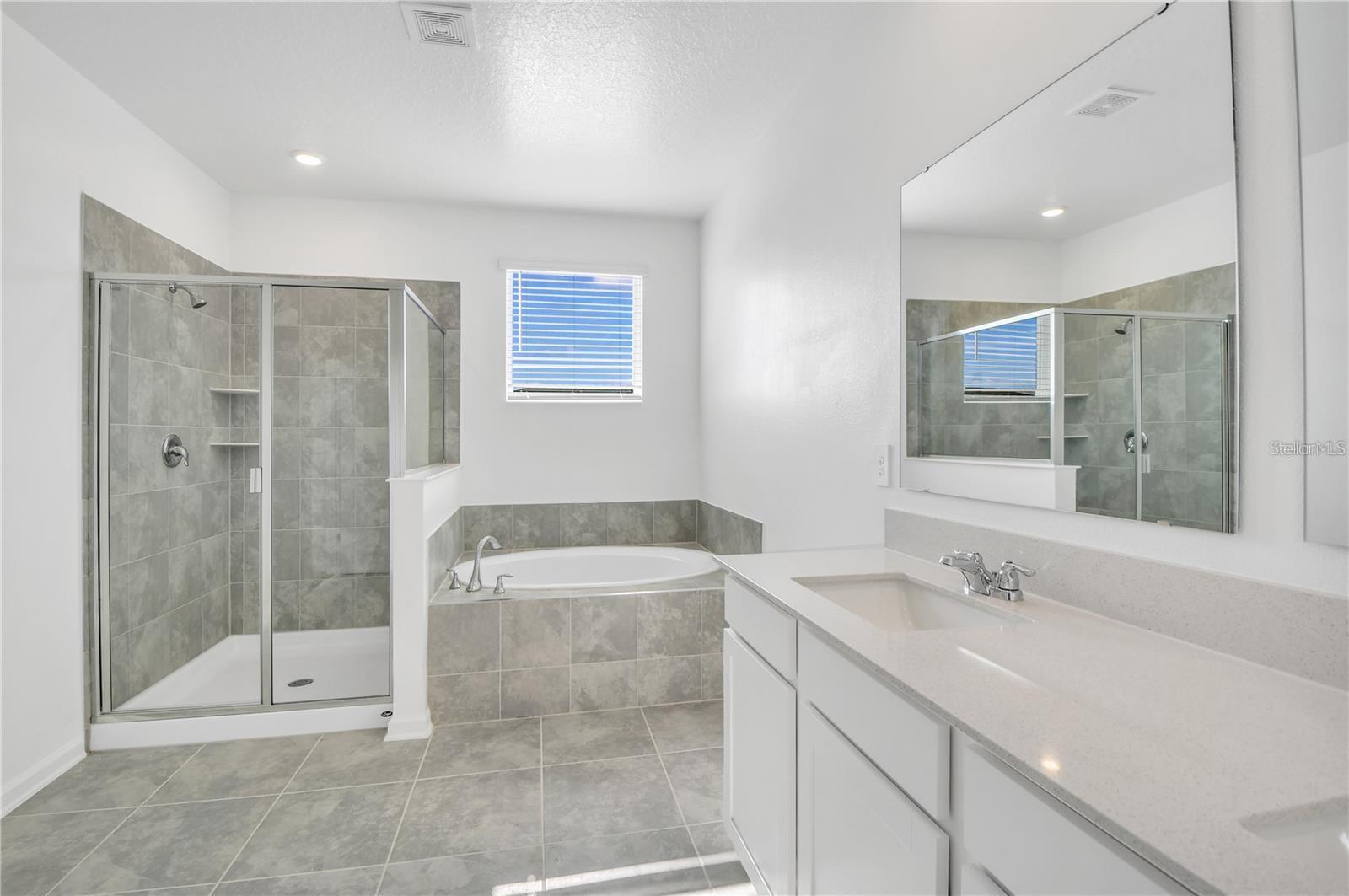 105 BOGEY DR, DAVENPORT, FL, 33896