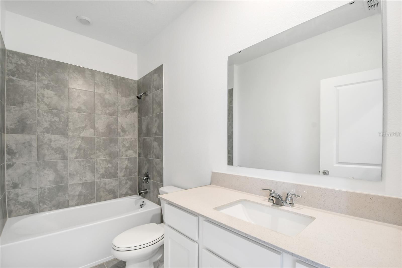 105 BOGEY DR, DAVENPORT, FL, 33896