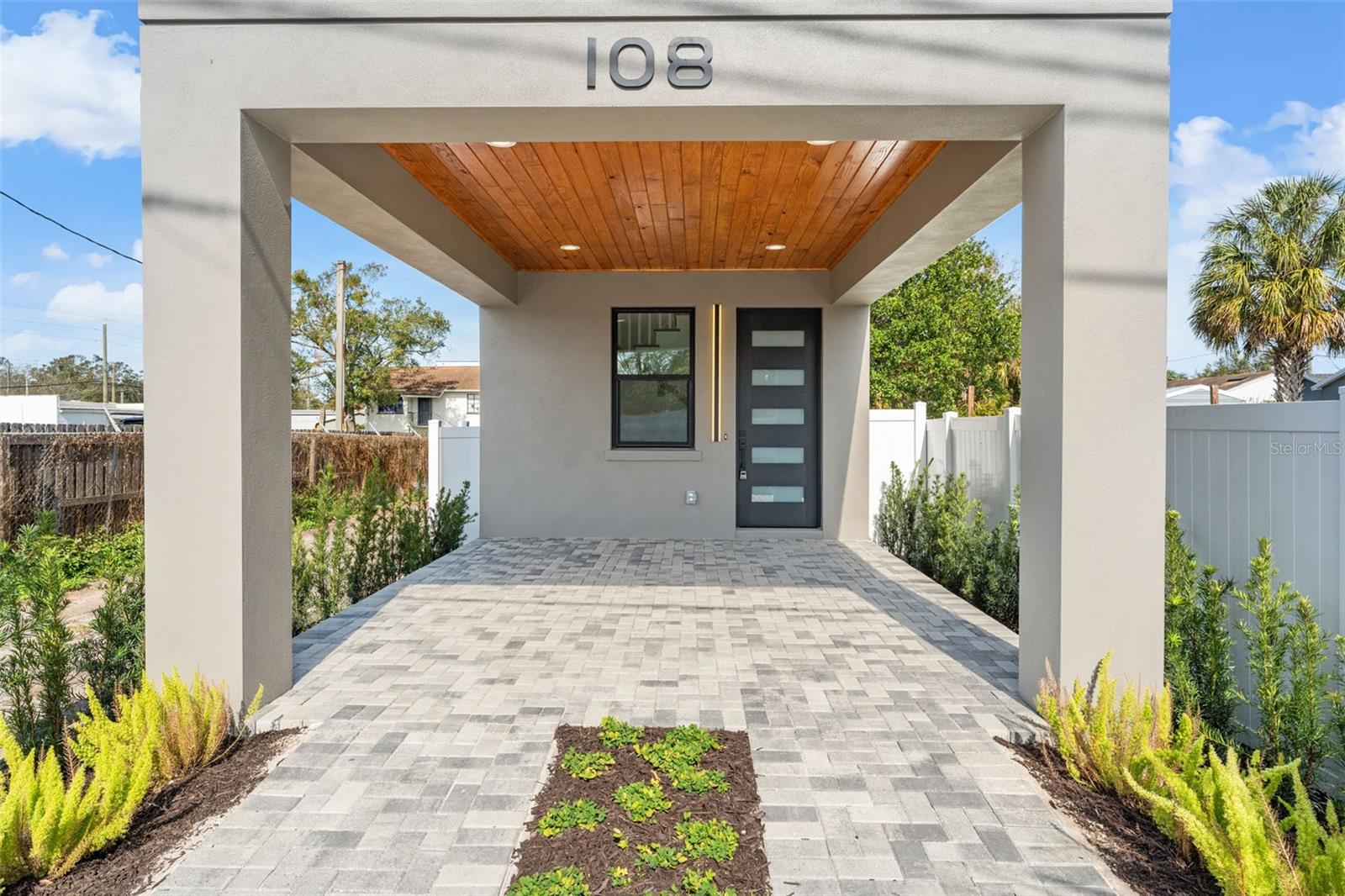 108 E CHELSEA ST, TAMPA, FL, 33603