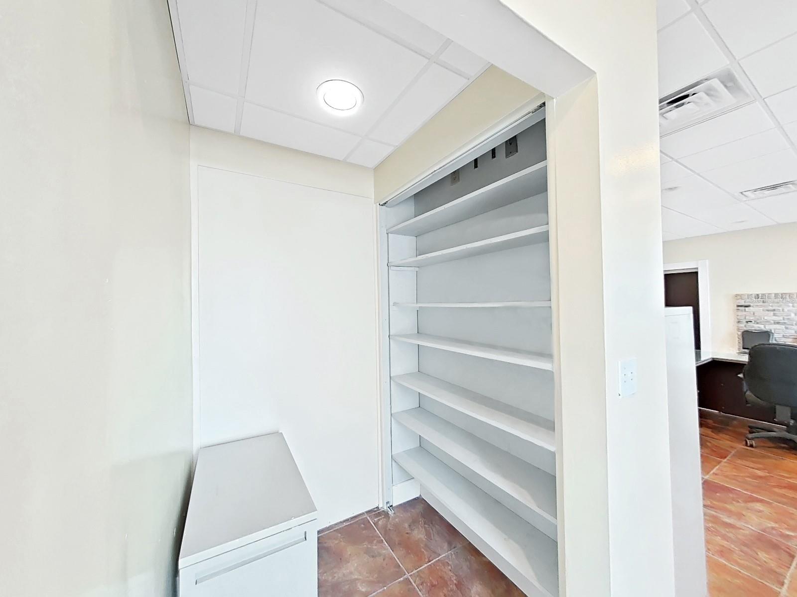 10333 SEMINOLE BLVD #13/14, LARGO, FL, 33778