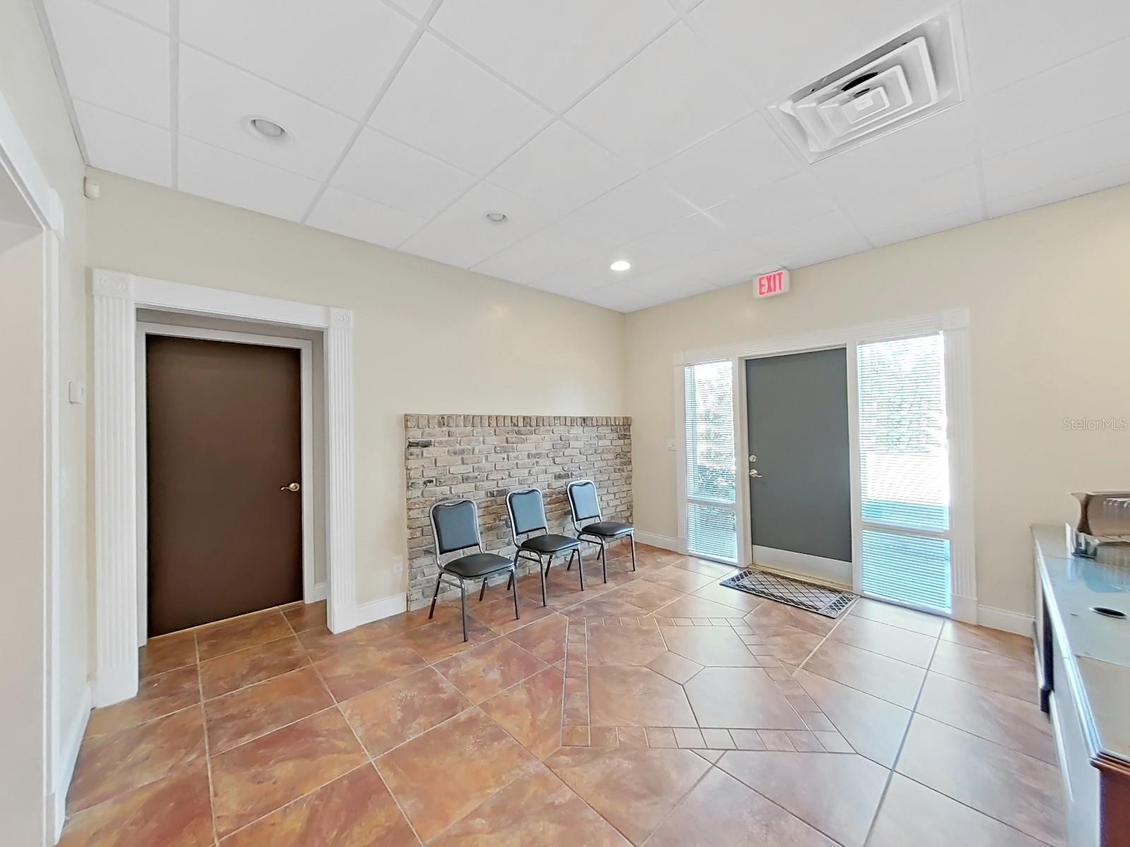 10333 SEMINOLE BLVD #13/14, LARGO, FL, 33778