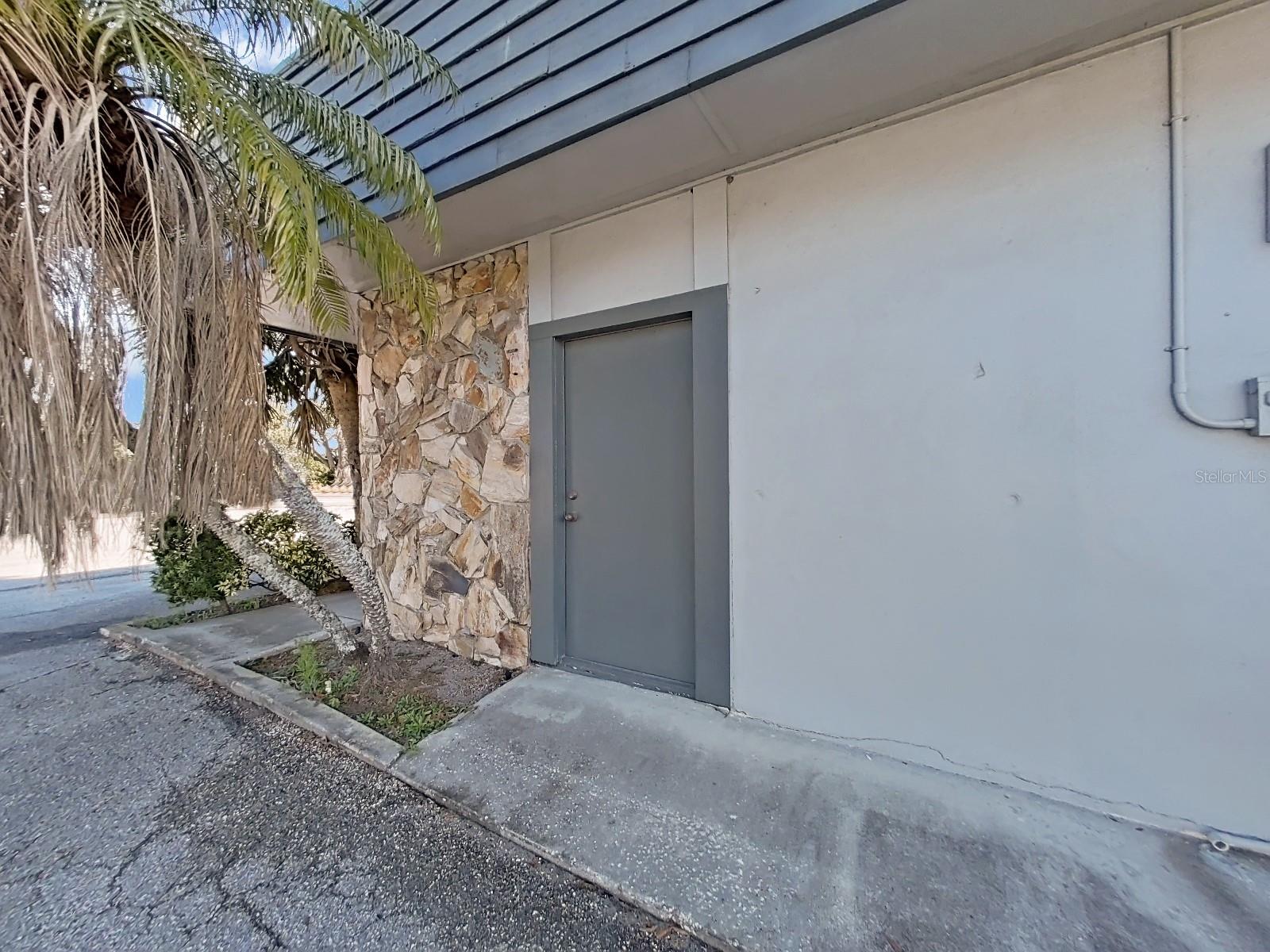 10333 SEMINOLE BLVD #13/14, LARGO, FL, 33778