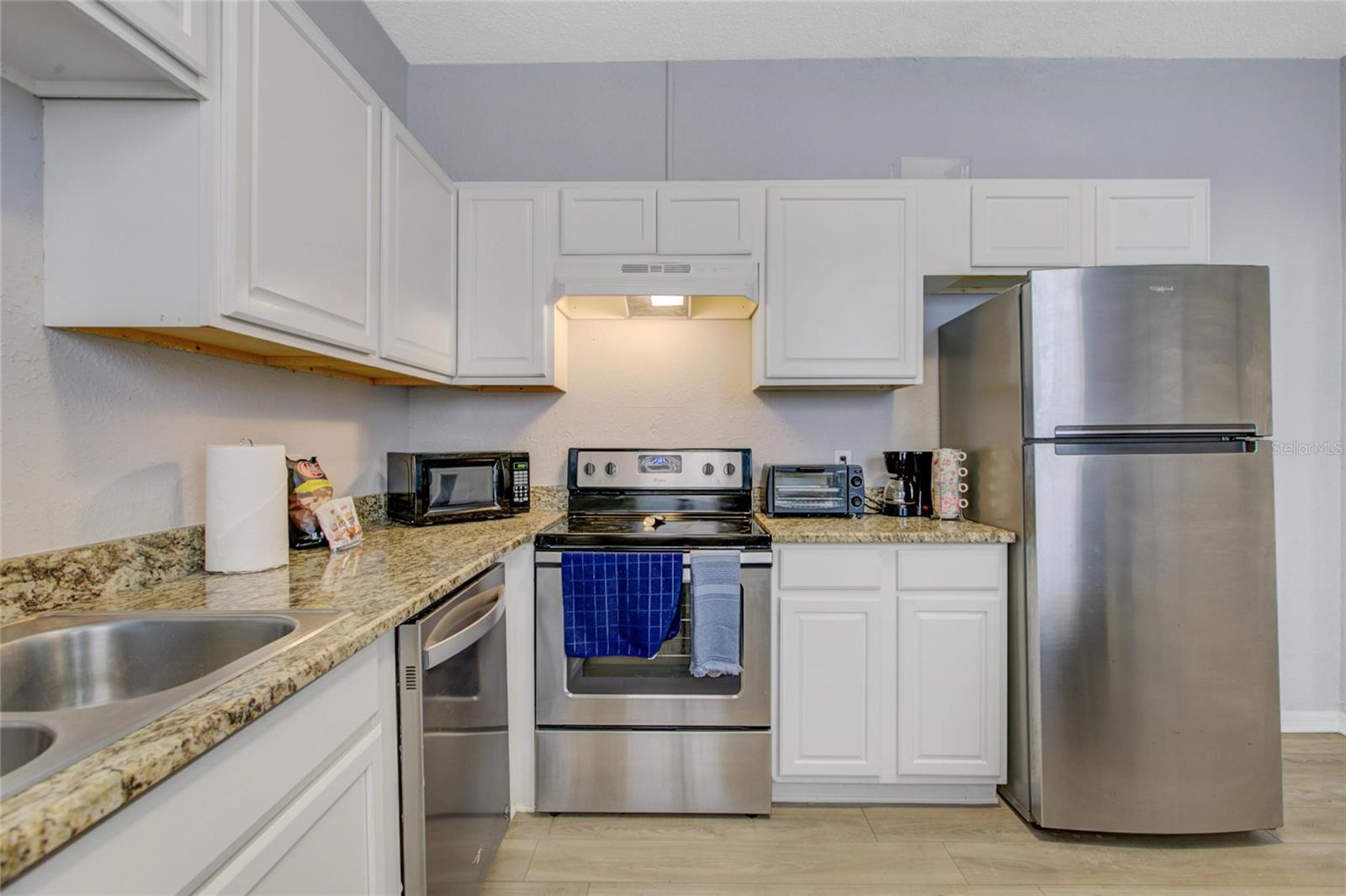 2906 W CHESTNUT ST, TAMPA, FL, 33607