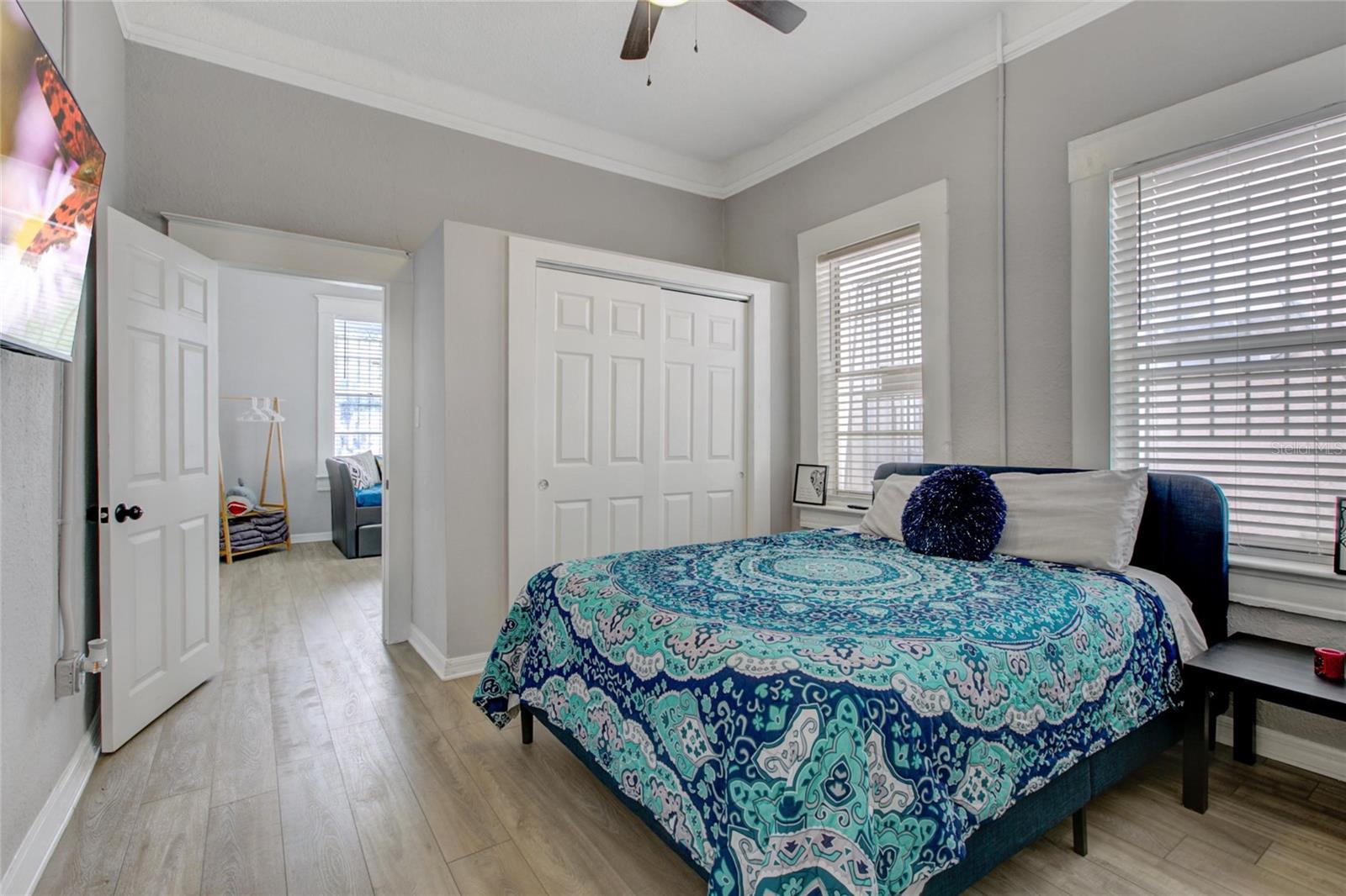2906 W CHESTNUT ST, TAMPA, FL, 33607