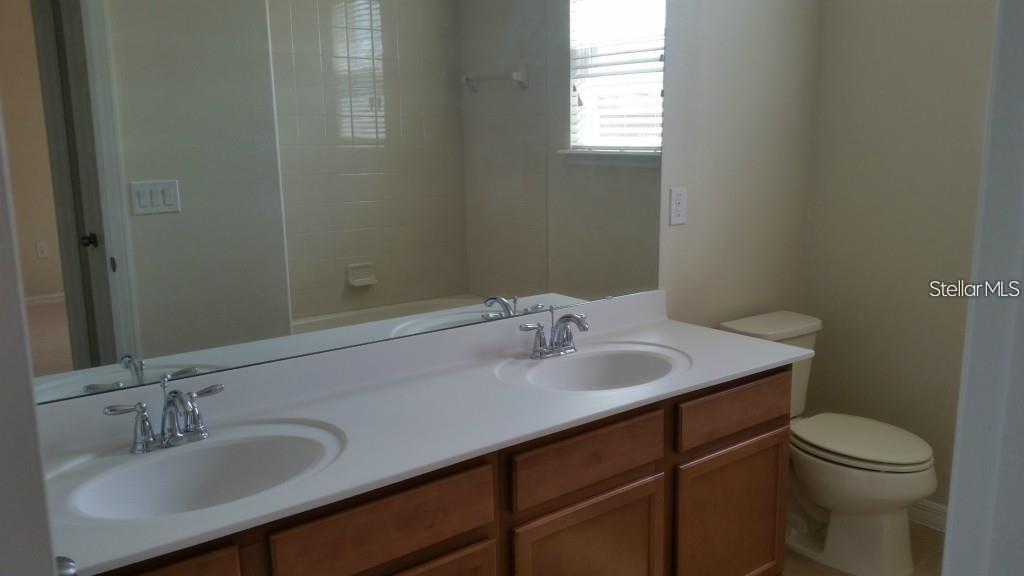 8586 TALLFIELD AVE, ORLANDO, FL, 32832