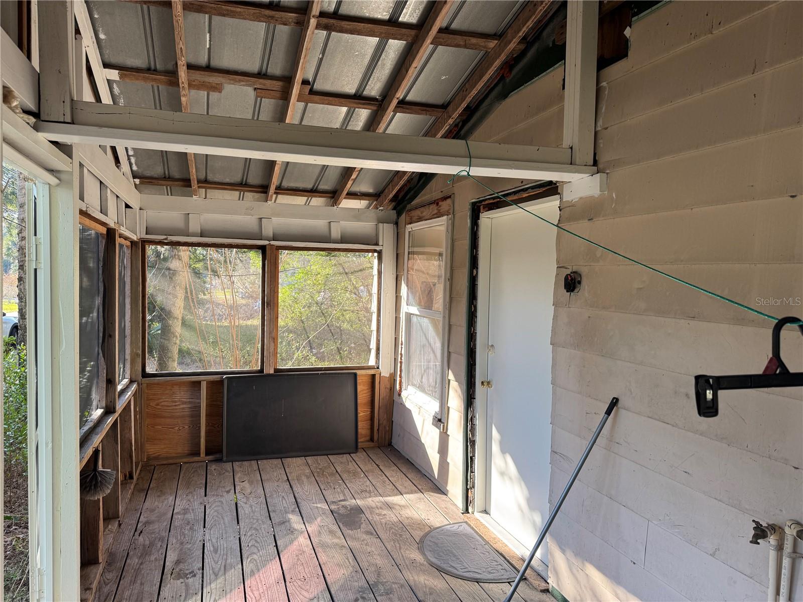 641 W BERESFORD RD, DELAND, FL, 32720