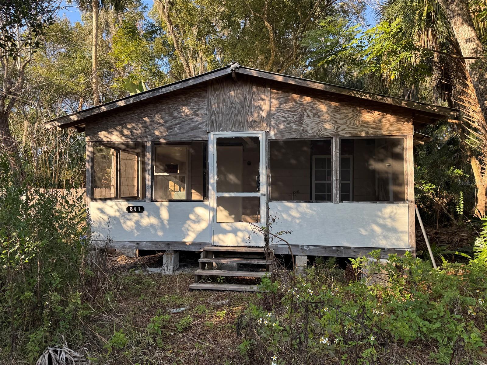 641 W BERESFORD RD, DELAND, FL, 32720