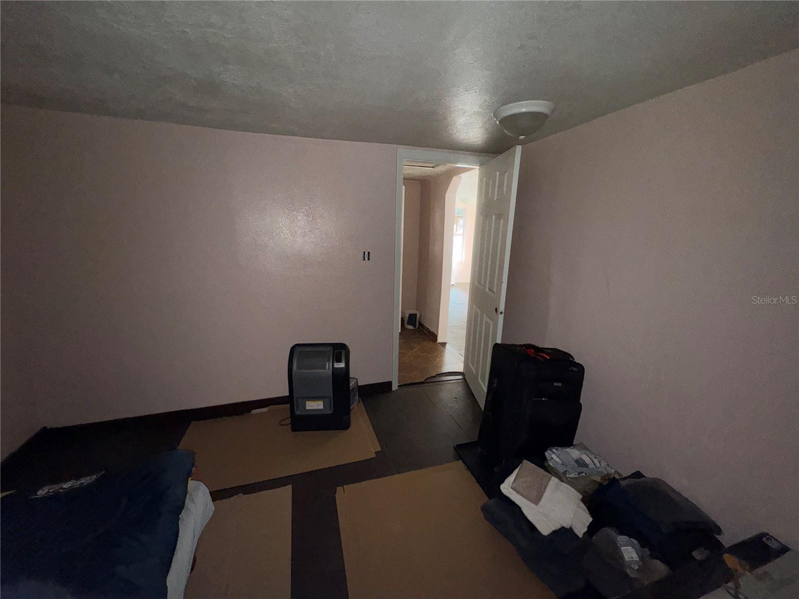 641 W BERESFORD RD, DELAND, FL, 32720