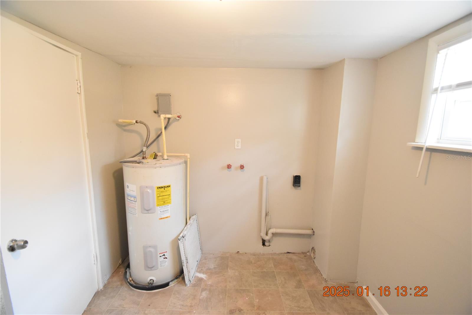 10110 ALAMBRA AVE, TAMPA, FL, 33619