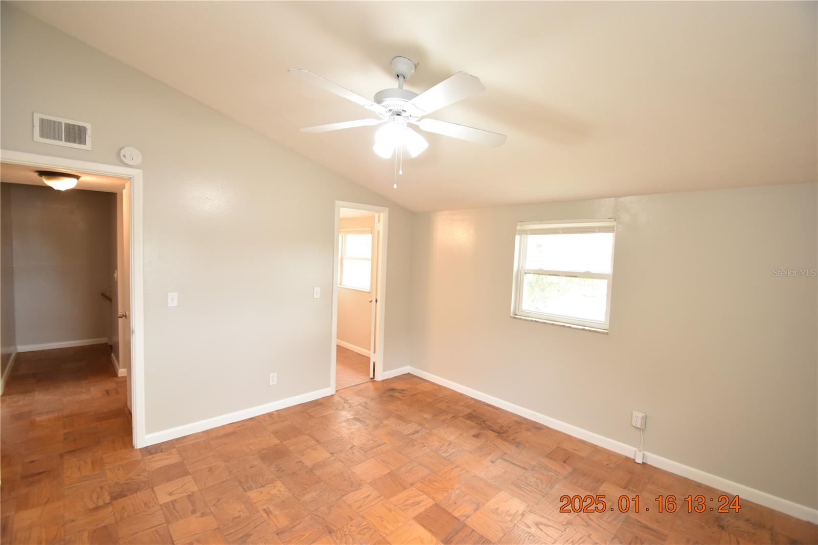10110 ALAMBRA AVE, TAMPA, FL, 33619