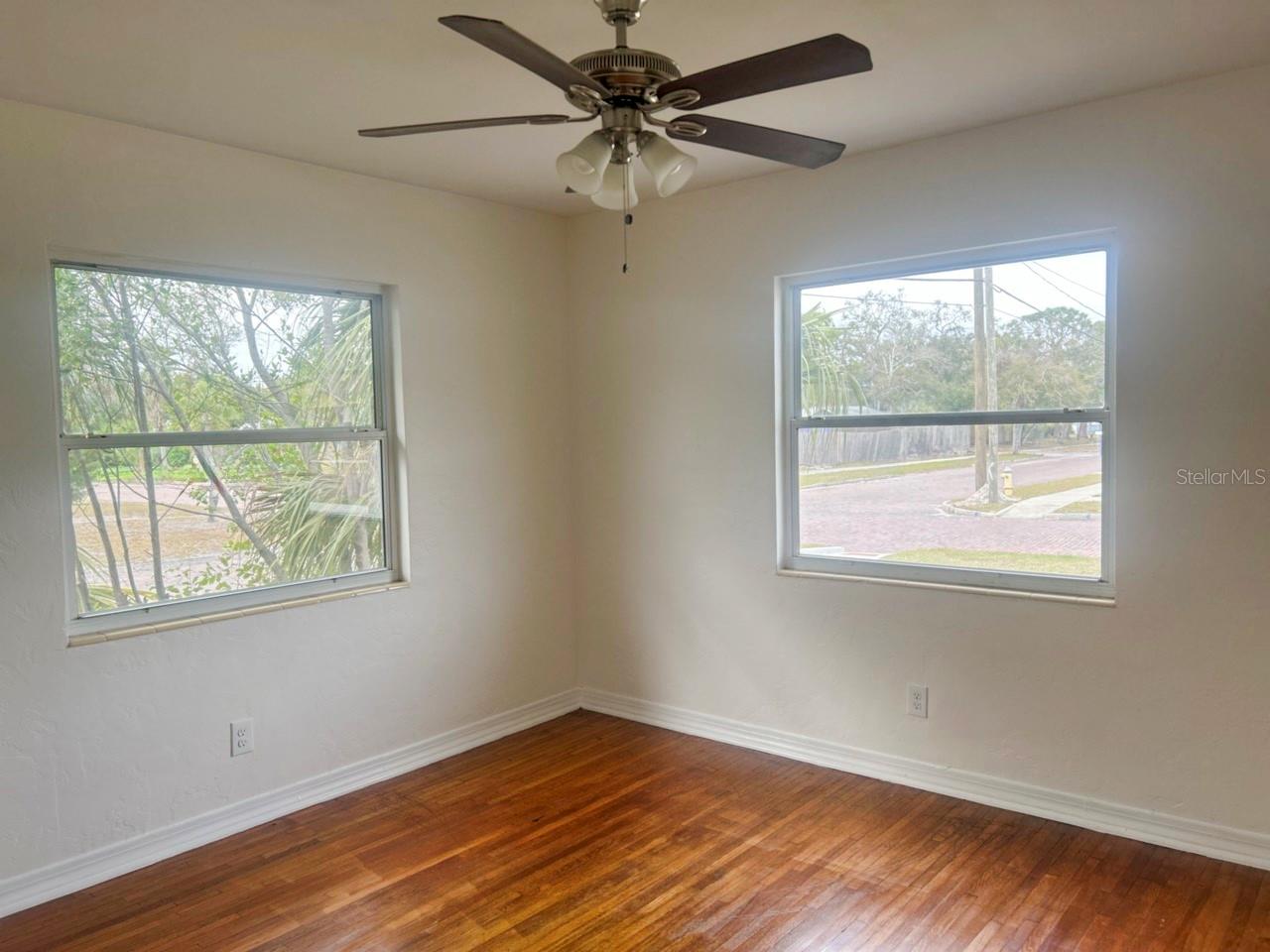 4562 3RD AVE S, ST PETERSBURG, FL, 33711