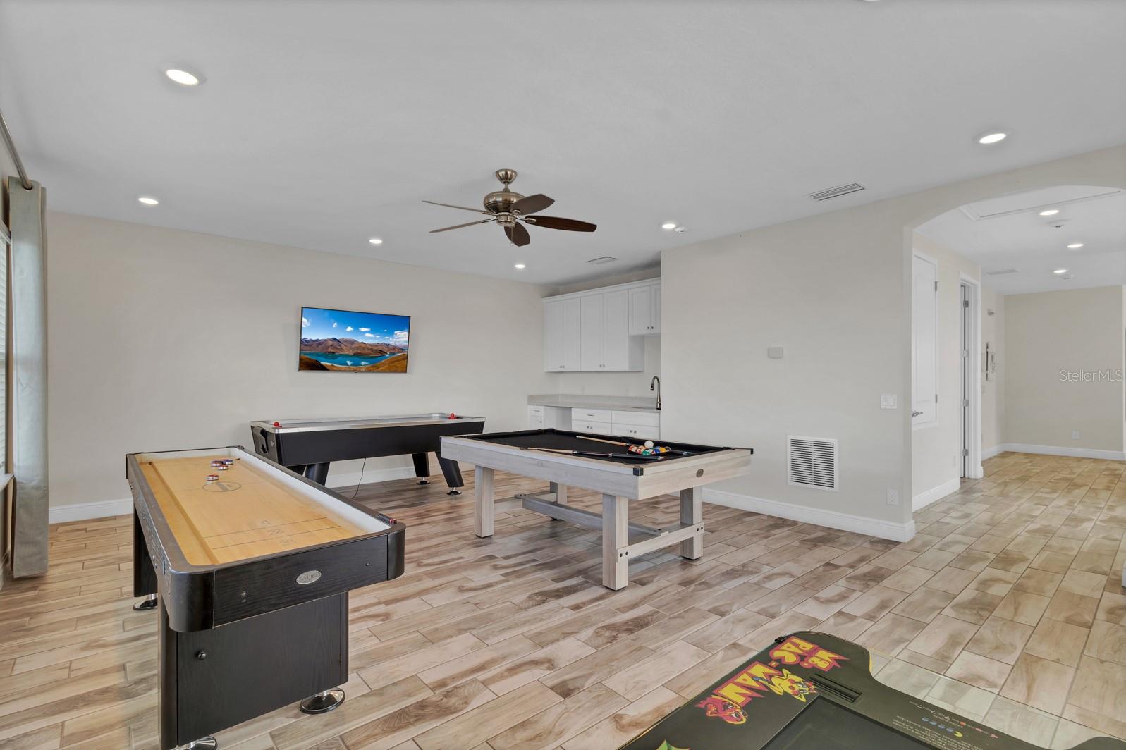 8153 SURF ST, KISSIMMEE, FL, 34747