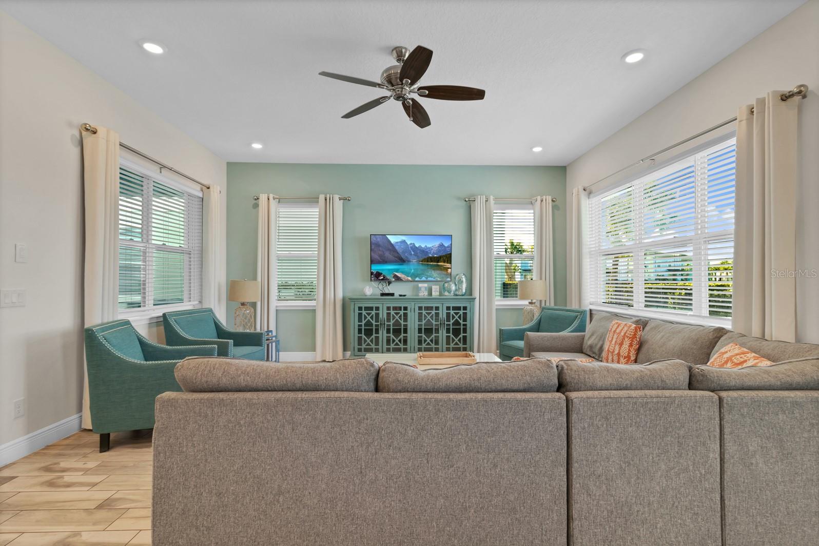 8153 SURF ST, KISSIMMEE, FL, 34747
