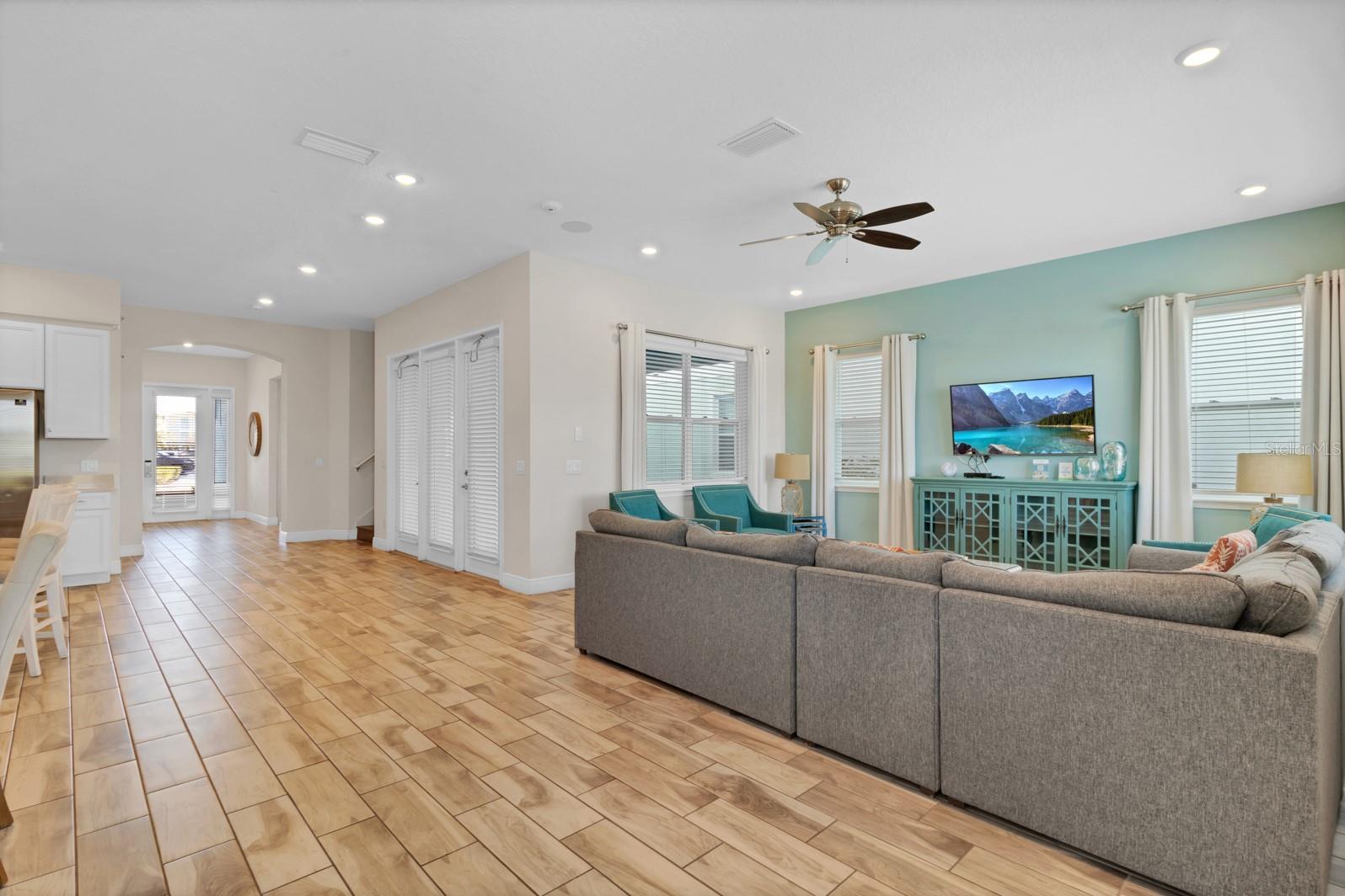 8153 SURF ST, KISSIMMEE, FL, 34747
