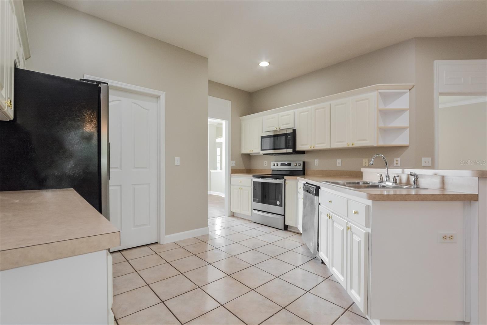 34032 VALENCIA DR, LEESBURG, FL, 34788