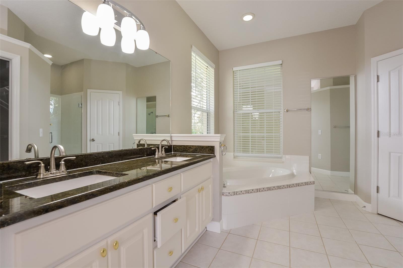 34032 VALENCIA DR, LEESBURG, FL, 34788
