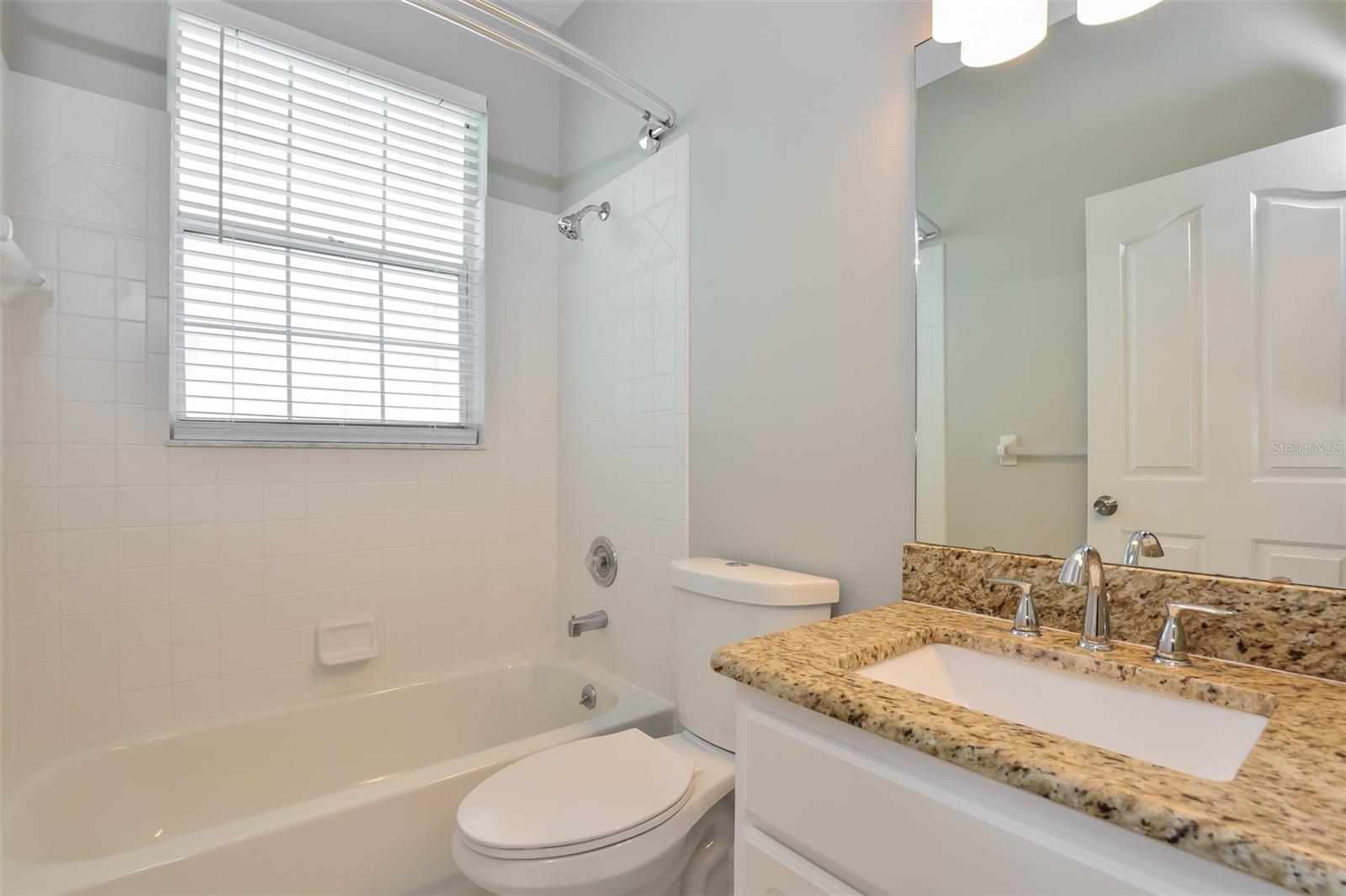34032 VALENCIA DR, LEESBURG, FL, 34788