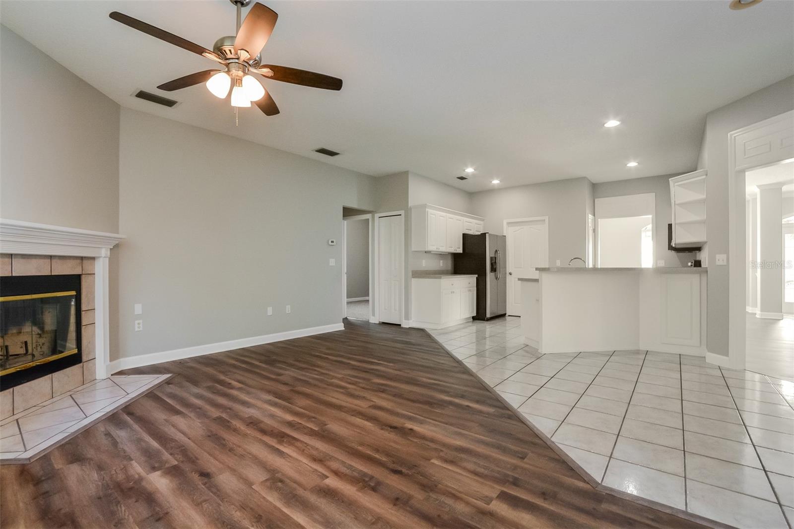 34032 VALENCIA DR, LEESBURG, FL, 34788