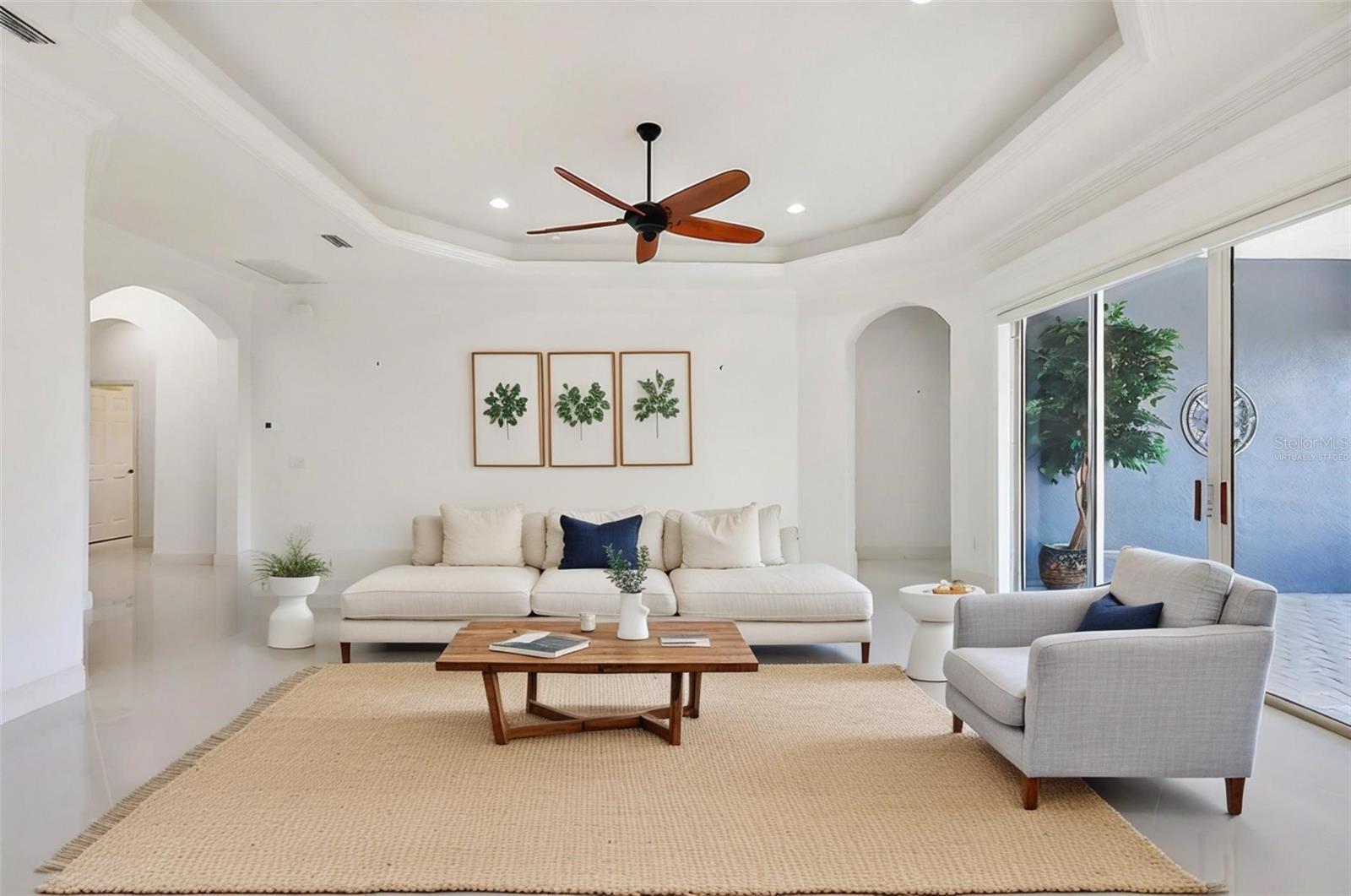 10173 LAKE MIONA WAY, OXFORD, FL, 34484