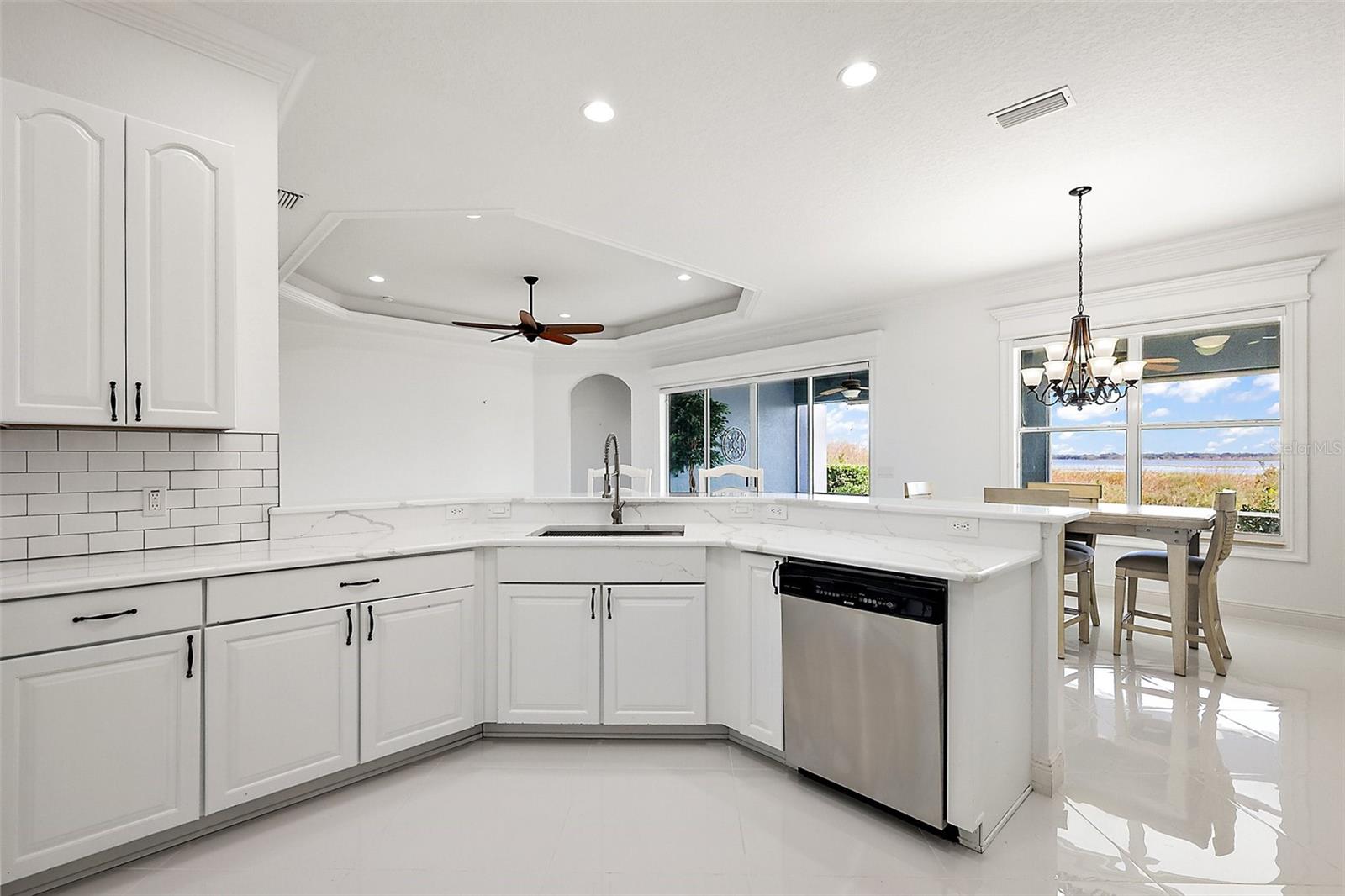 10173 LAKE MIONA WAY, OXFORD, FL, 34484