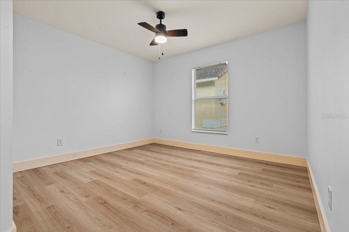421 ROBIN RD, DAVENPORT, FL, 33896