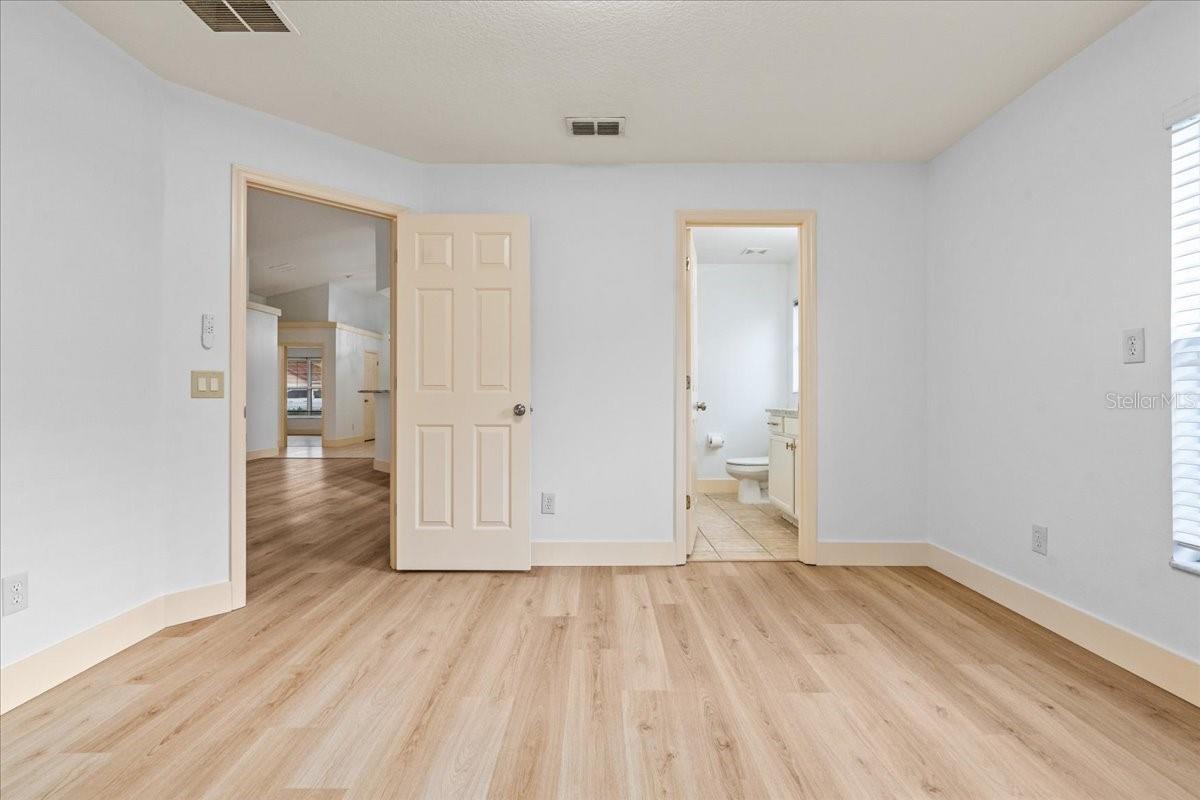 421 ROBIN RD, DAVENPORT, FL, 33896