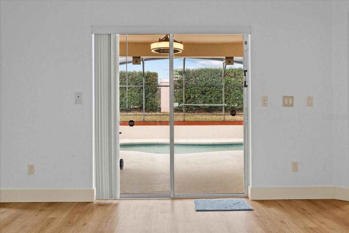 421 ROBIN RD, DAVENPORT, FL, 33896