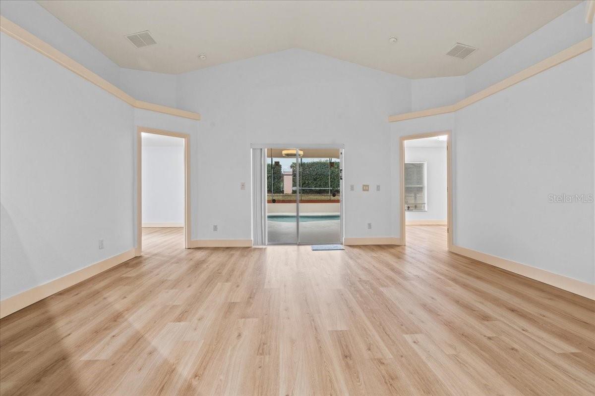 421 ROBIN RD, DAVENPORT, FL, 33896
