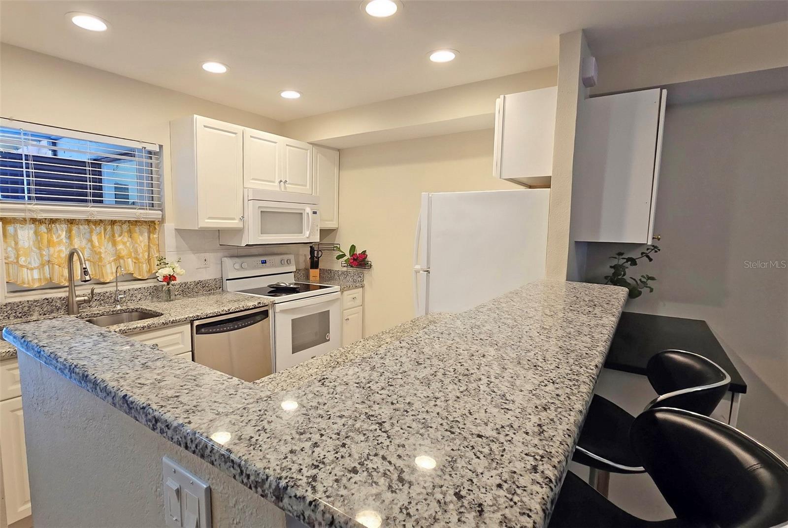 3333 RAMBLEWOOD CT, SARASOTA, FL, 34237