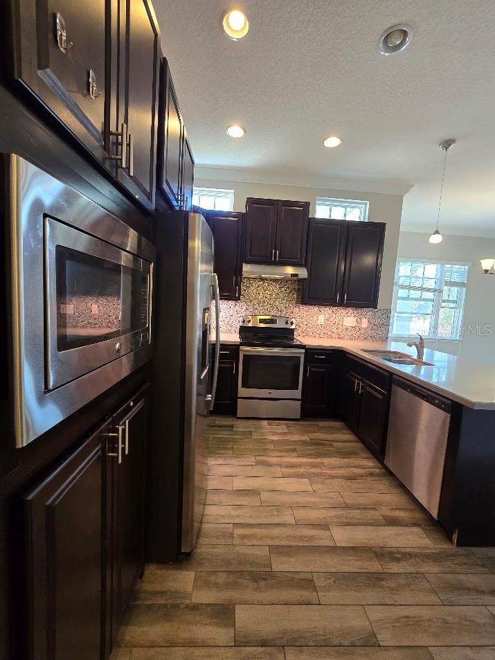 9121 LAUREATE BLVD, ORLANDO, FL, 32827