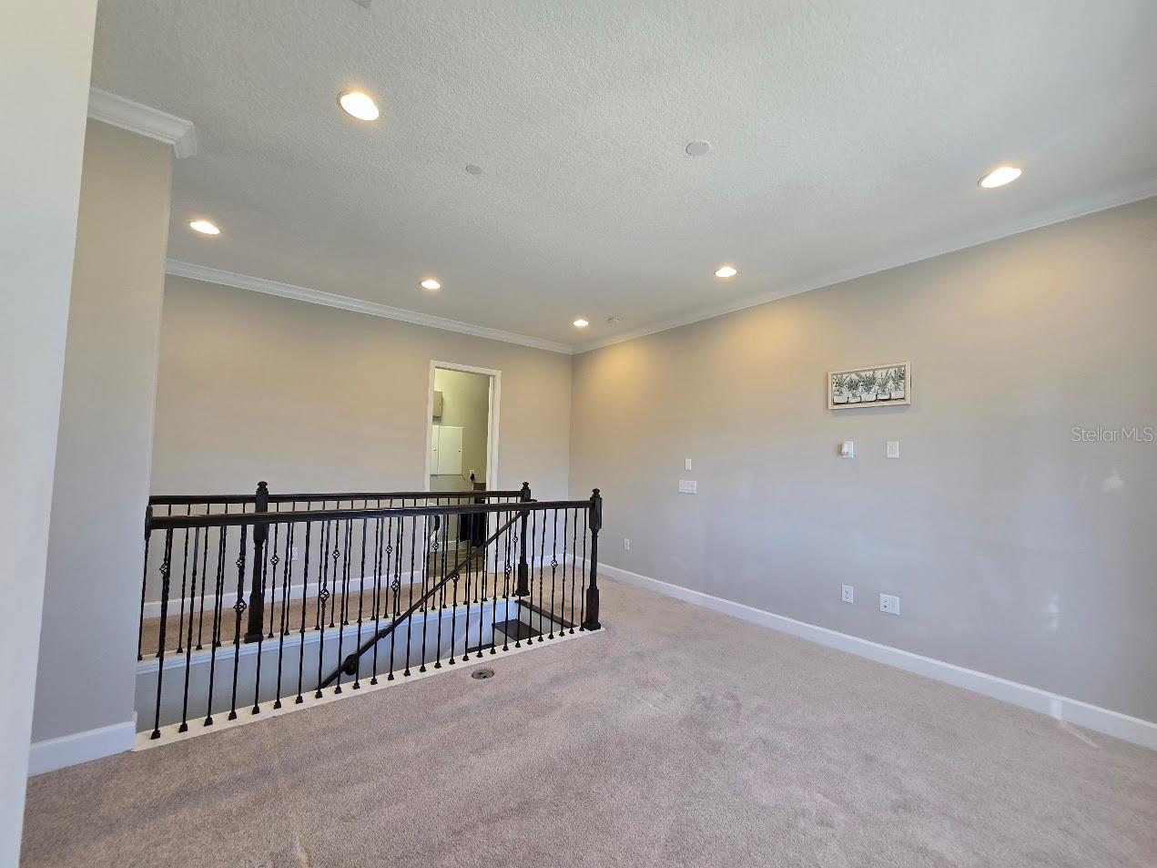 9121 LAUREATE BLVD, ORLANDO, FL, 32827