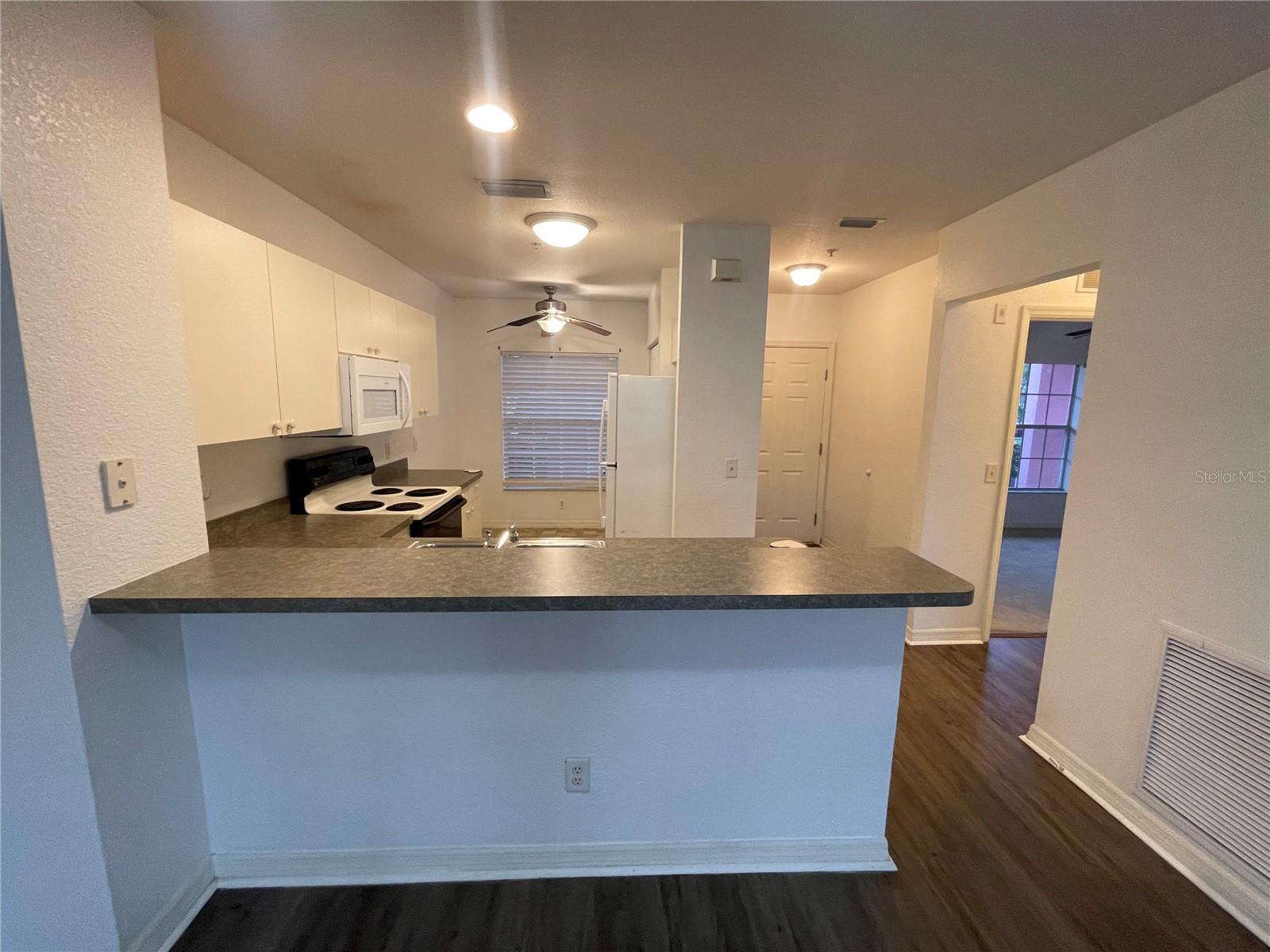 2061 WILLOW HAMMOCK CIR #106, PUNTA GORDA, FL, 33983