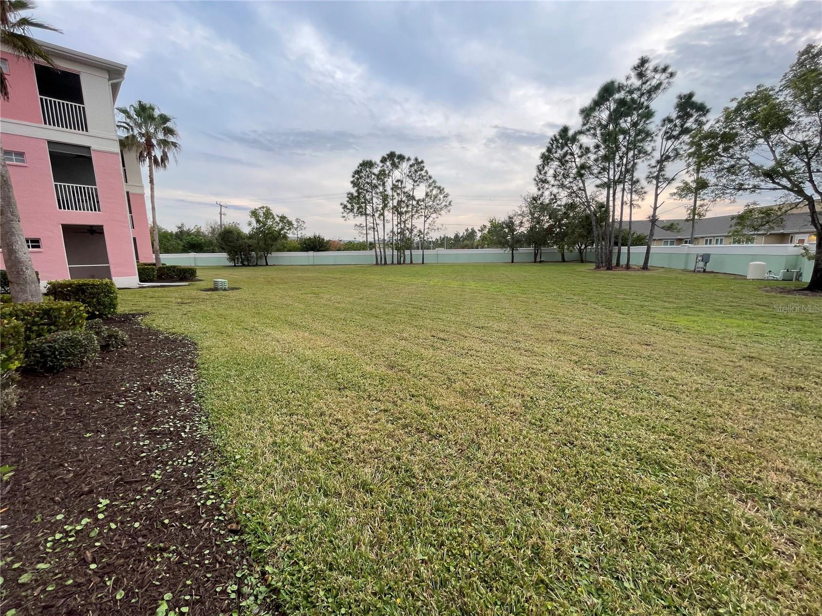 2061 WILLOW HAMMOCK CIR #106, PUNTA GORDA, FL, 33983