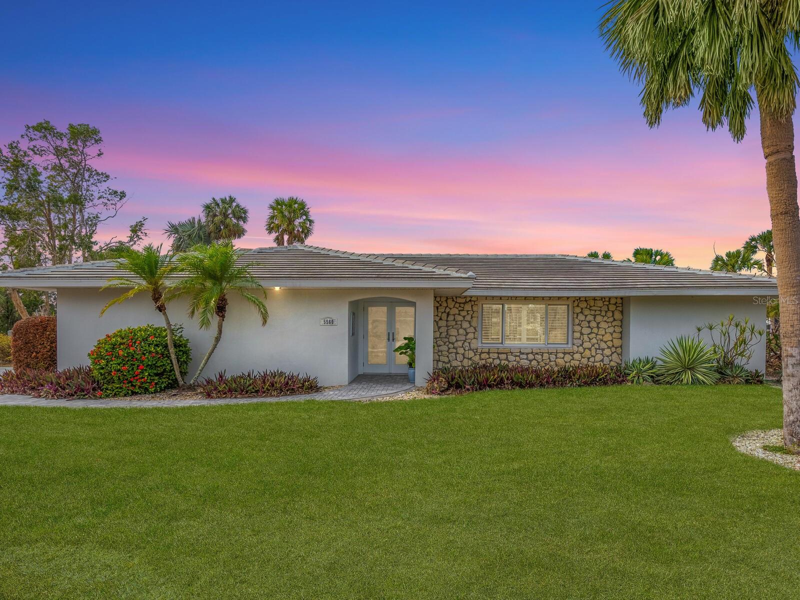 5560 SHADOW LAWN DR, SARASOTA, FL, 34242